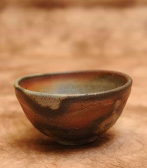 �������q